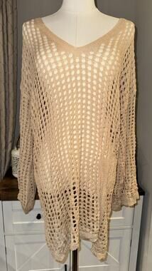 Women's Beige Crochet Knit Beach Cover Up Size M Long Sleeve Boho Tunic NWT